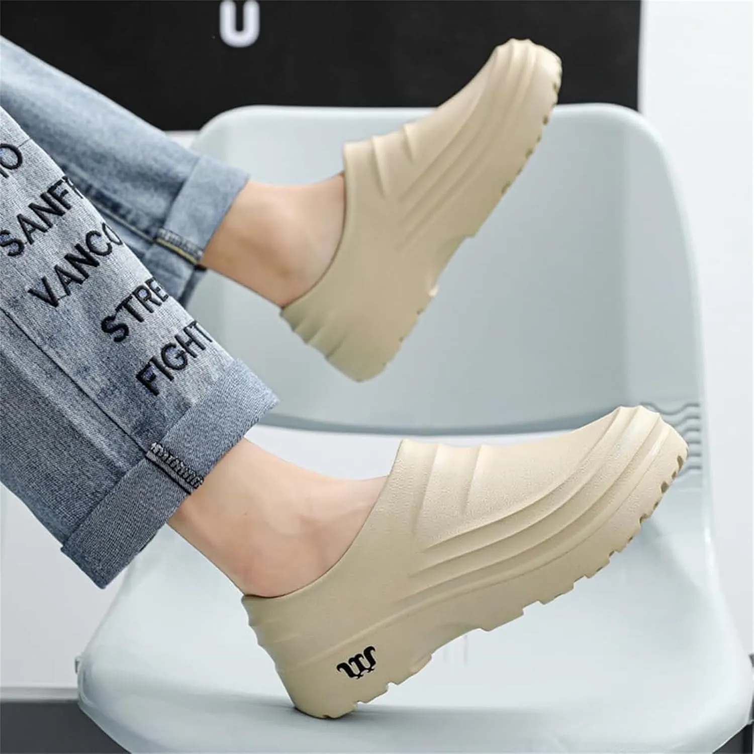 Armadillo Clogs Women Men Comfortable Non Slip Nurse Work Shoes Slip Resistant Waterproof Shoes Oil Resistant Chef Shoe Lightweight Kitchen Nurse Shoe