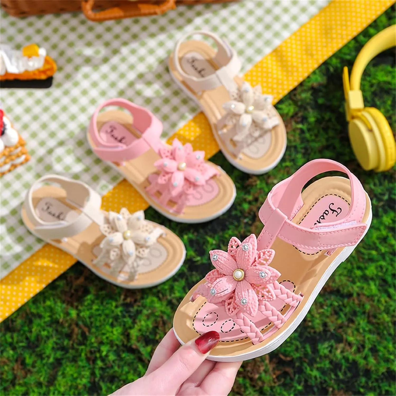 Children Sandals Soft Flat Shoes Fashion Comfortable Bow Soft Bottom Waterproof Size 7 Toddler Shoes Girls Sandals (White, 4.5-5 Years Little Child)