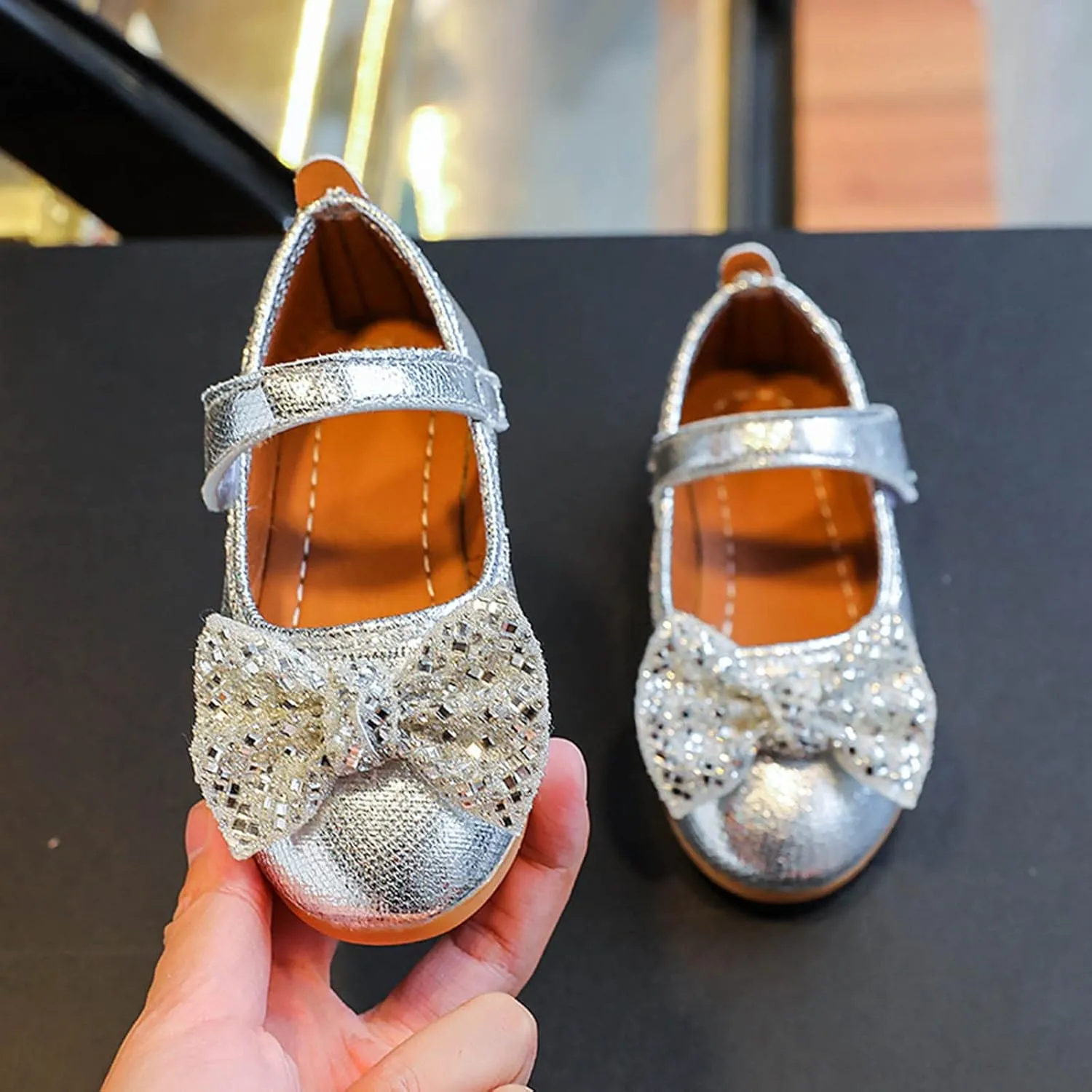 Fashion Autumn Girls Casual Shoes Flat Light Solid Color Sequin Bow Cute Shiny Dress Shoes Girls Mary Jane Shoes (Silver, 2.5-3 Years Toddler)