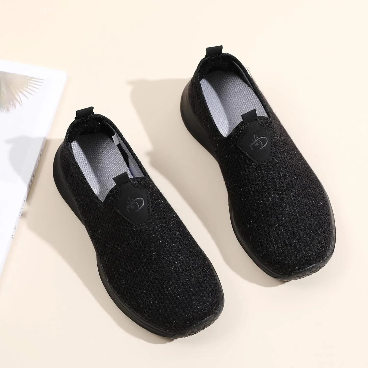 Women Lightweight Slip On Sneakers Casual Walking Shoes Comfortable Canvas Flats Non Slip Elastic Loafers